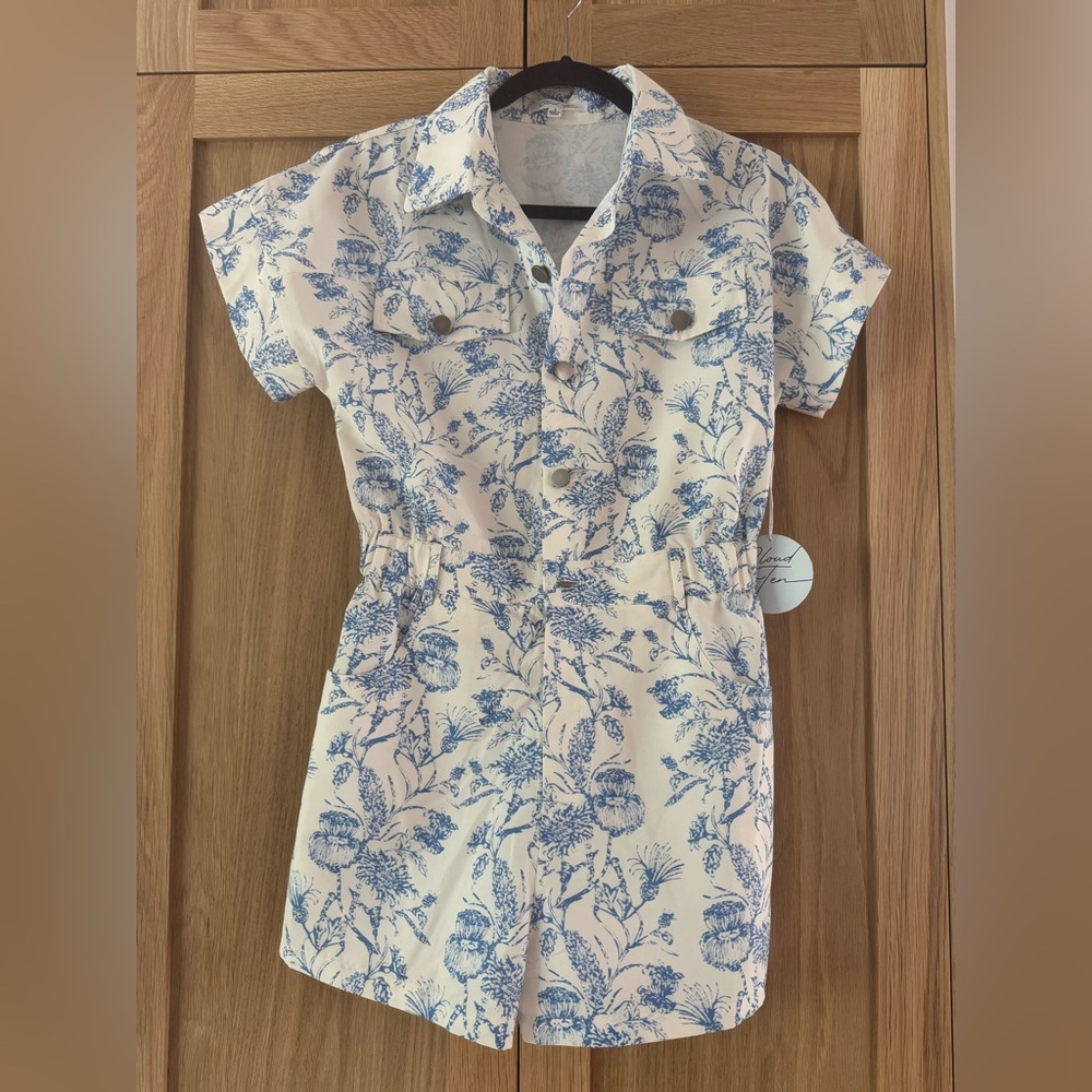 Floral Blue and Cream Jumpsuit - Picture 5 of 6